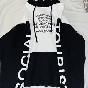 Oversized Hollister Social Tourist Hoodie